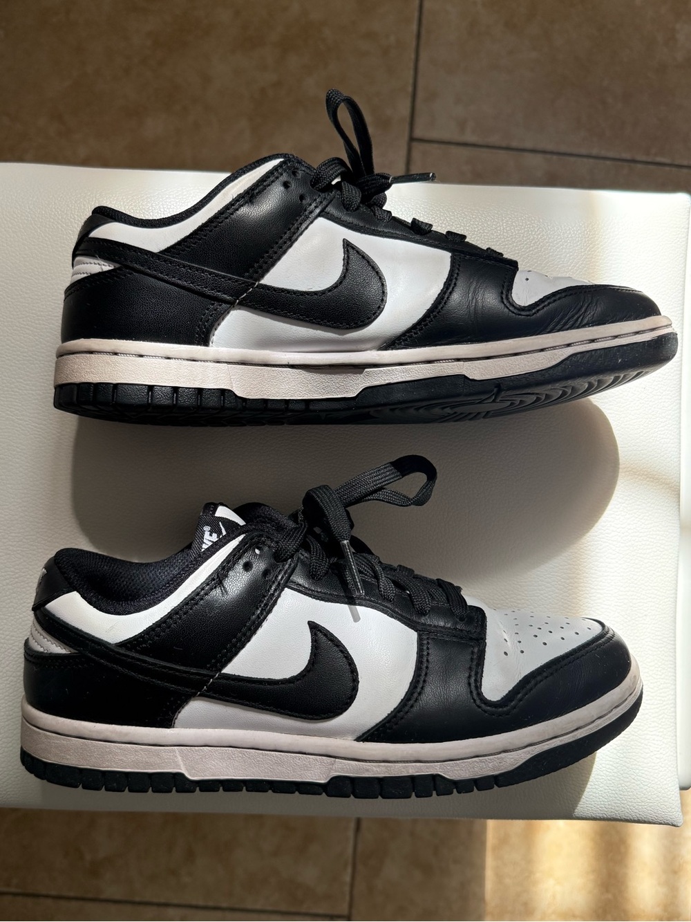 Nike Dunk Low Panda sneakers in US Womens 6